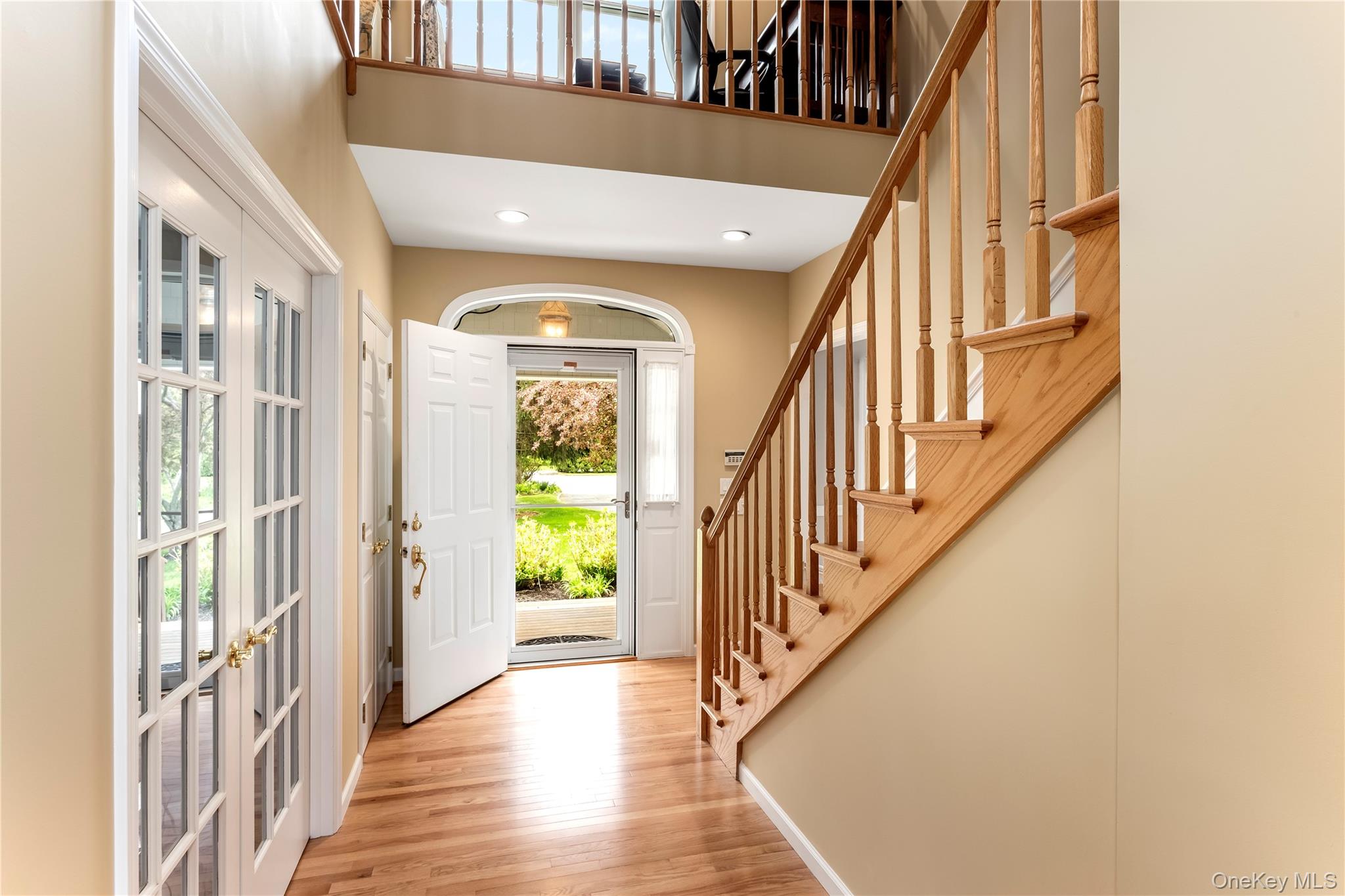 56 Lagoon Court W
