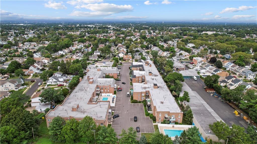 596 Broadway #15A, Lynbrook, New York image 3