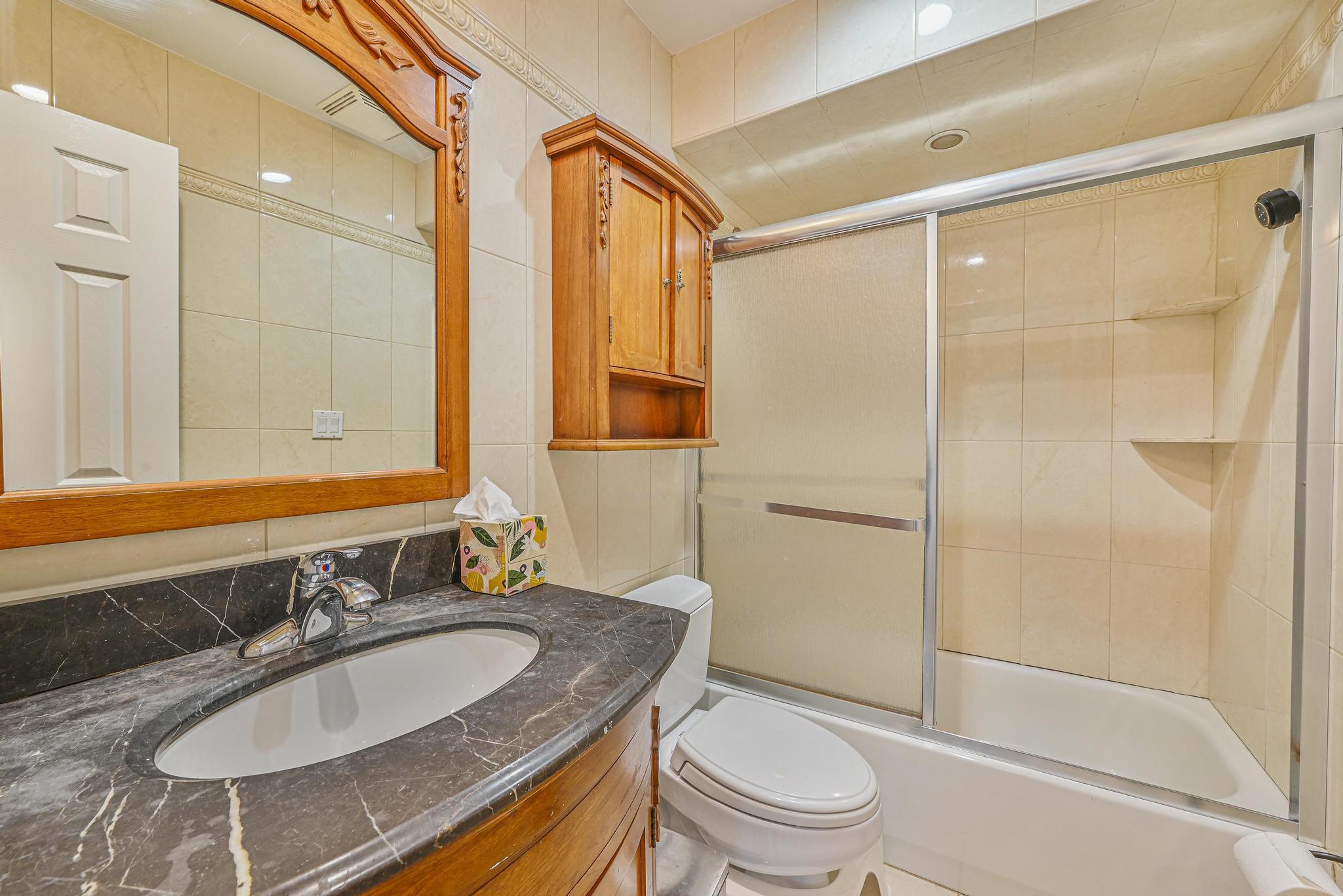 25 Baldwin Avenue, Massapequa, New York image 11