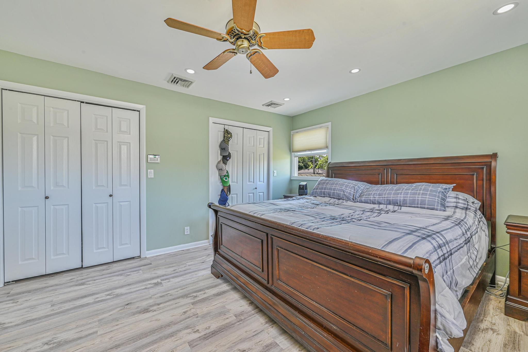 25 Baldwin Avenue, Massapequa, New York image 9