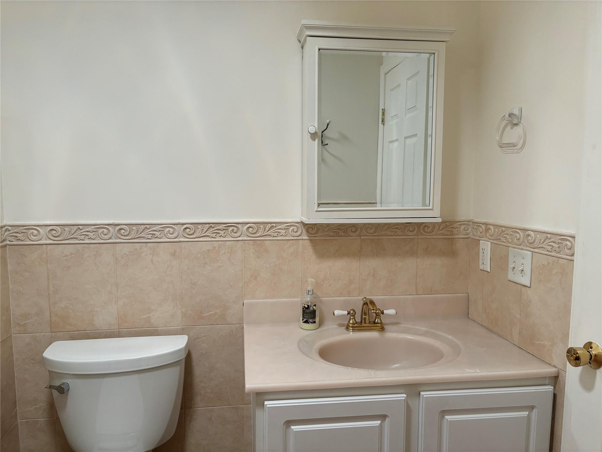 1404 Pebble Beach Path, Riverhead, New York image 15
