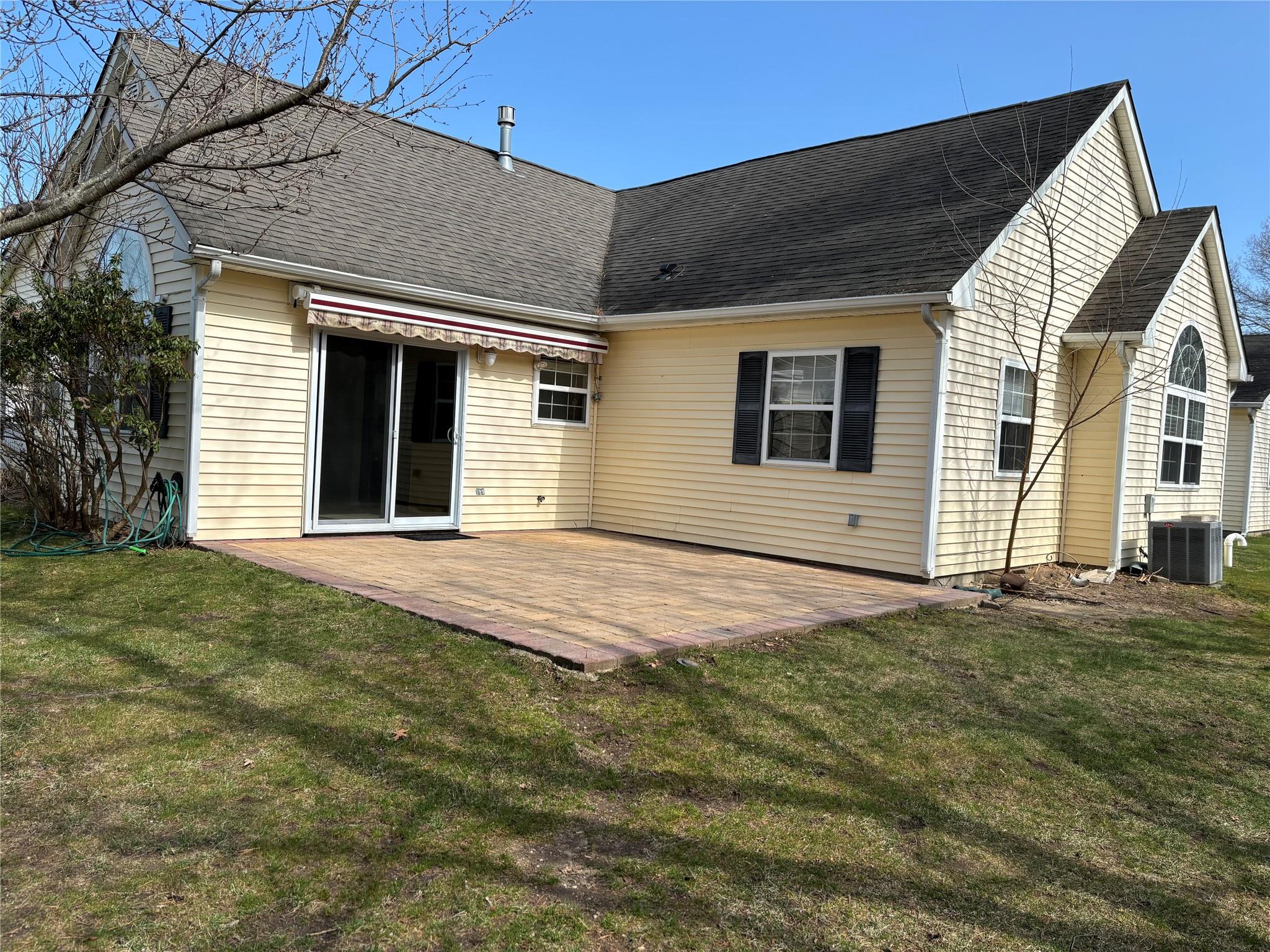 1404 Pebble Beach Path, Riverhead, New York image 24