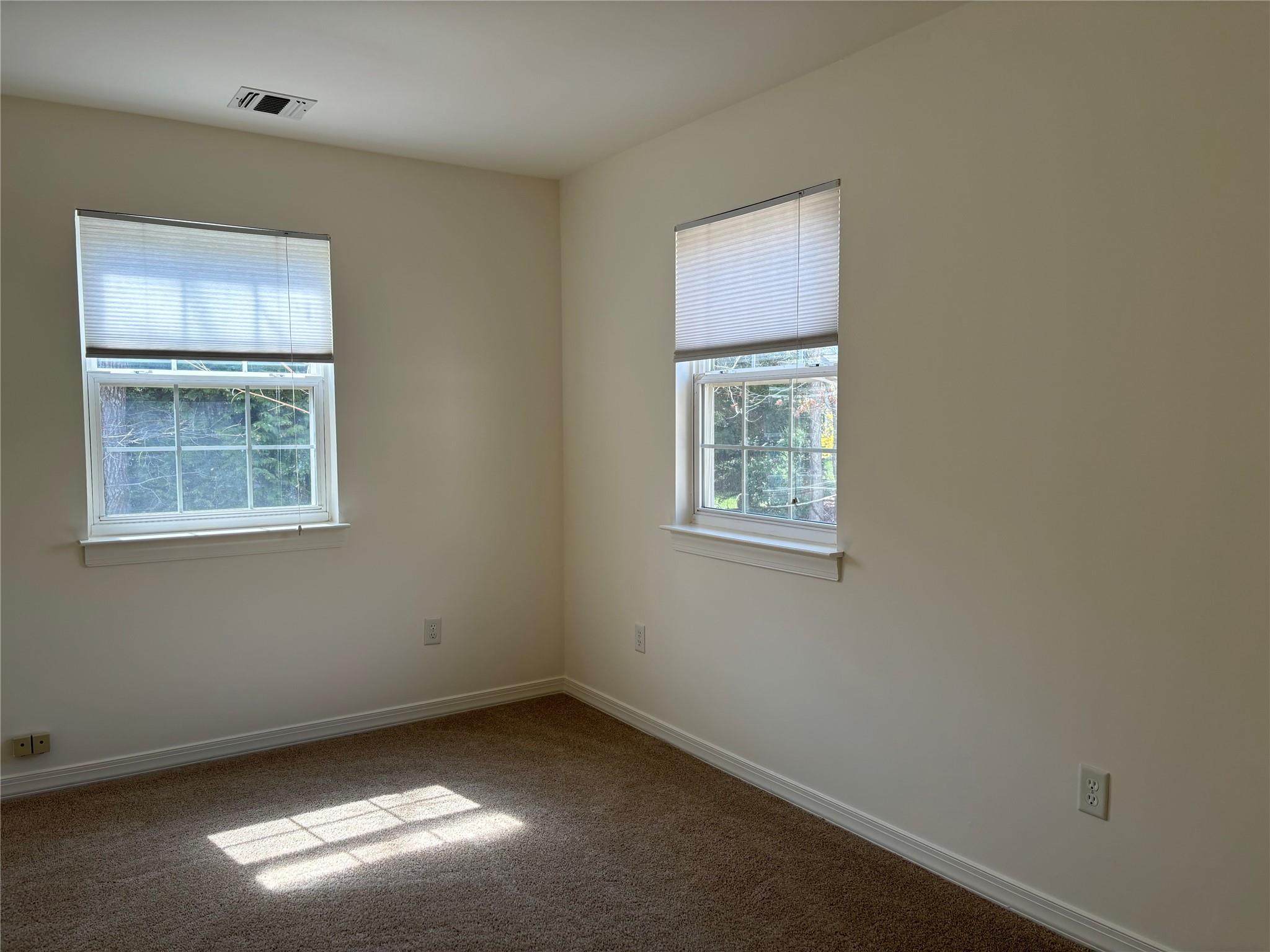 1404 Pebble Beach Path, Riverhead, New York image 21