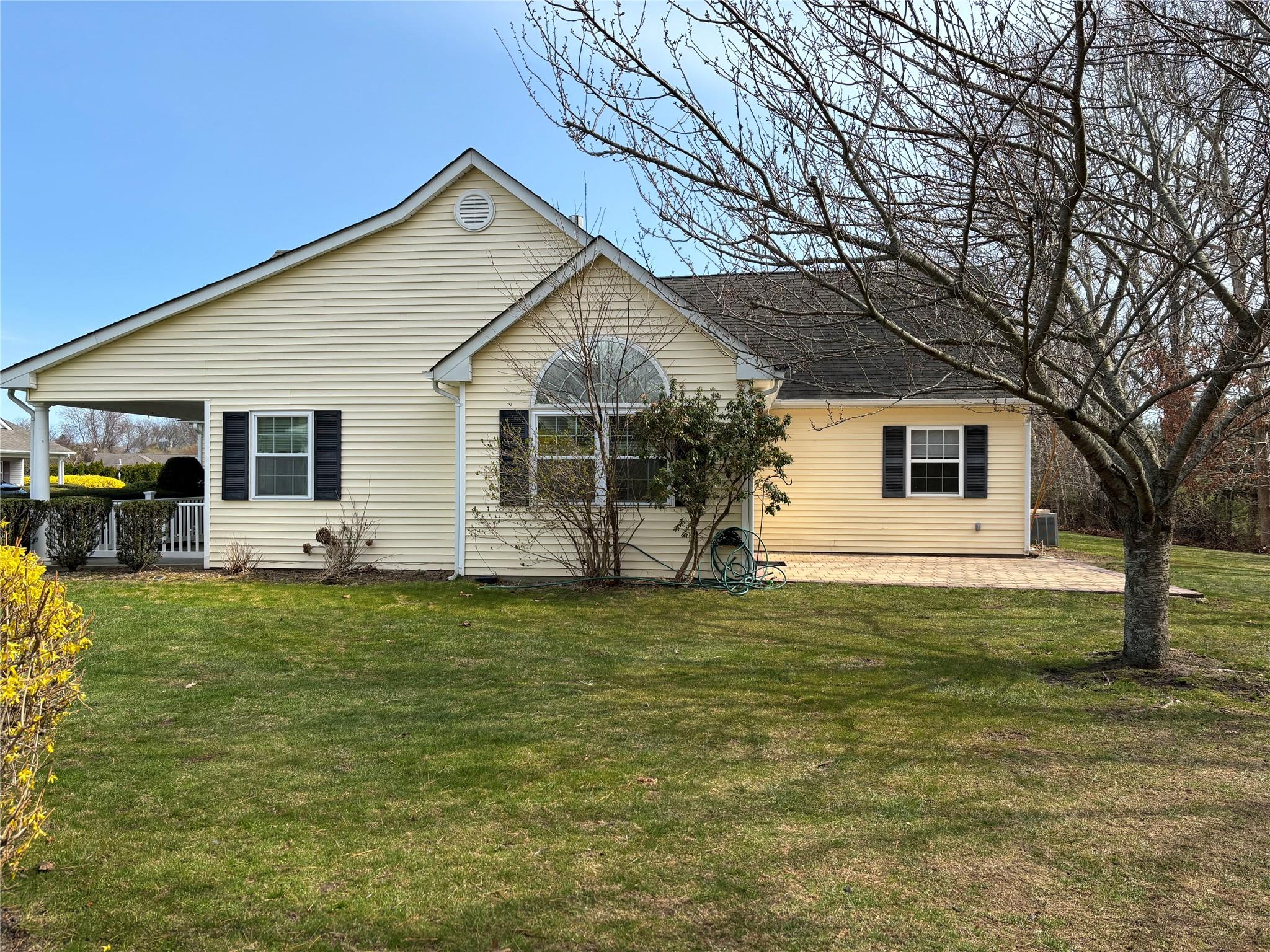 1404 Pebble Beach Path, Riverhead, New York image 23