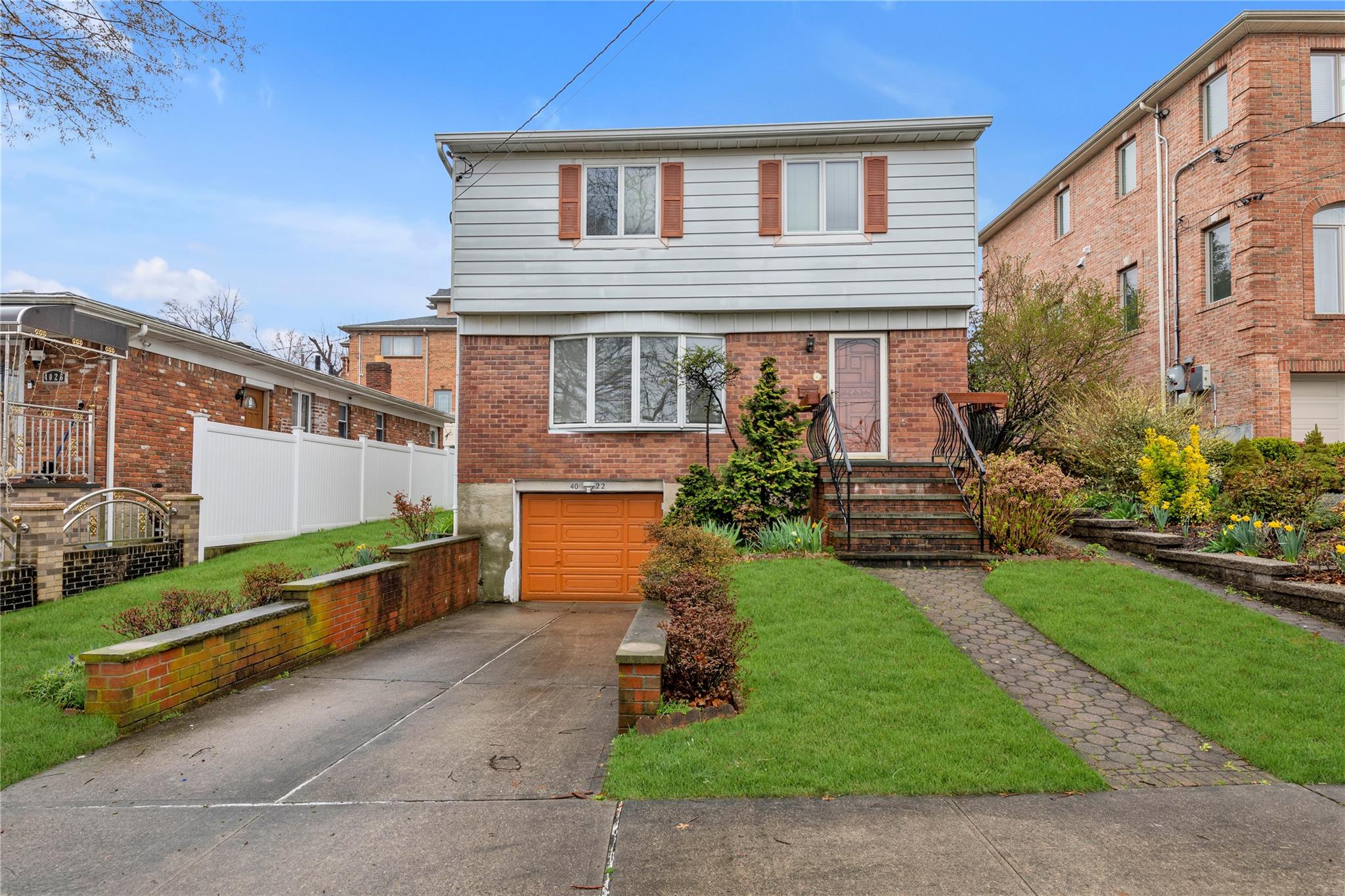 Property for Sale at 223rd Street, Bayside, Queens, NY - Bedrooms: 3 
Bathrooms: 2 
Rooms: 6  - $1,050,000