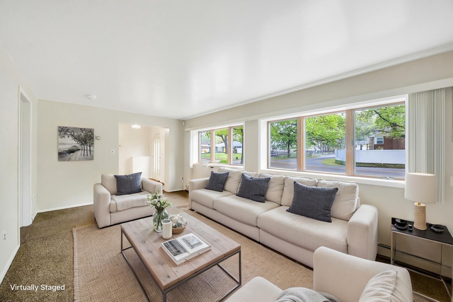 11 Rensselaer Drive, Commack, New York image 37