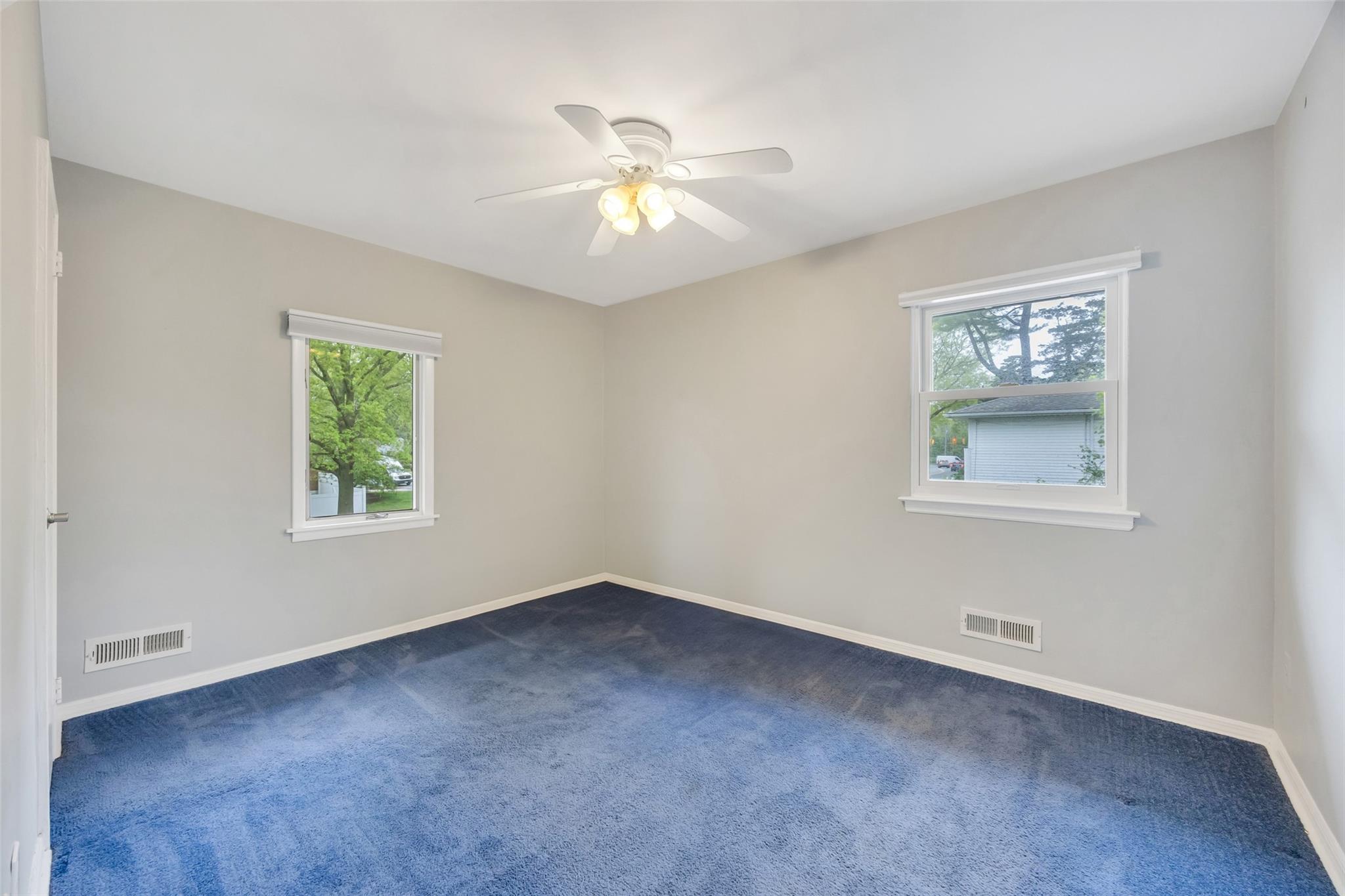 11 Rensselaer Drive, Commack, New York image 25