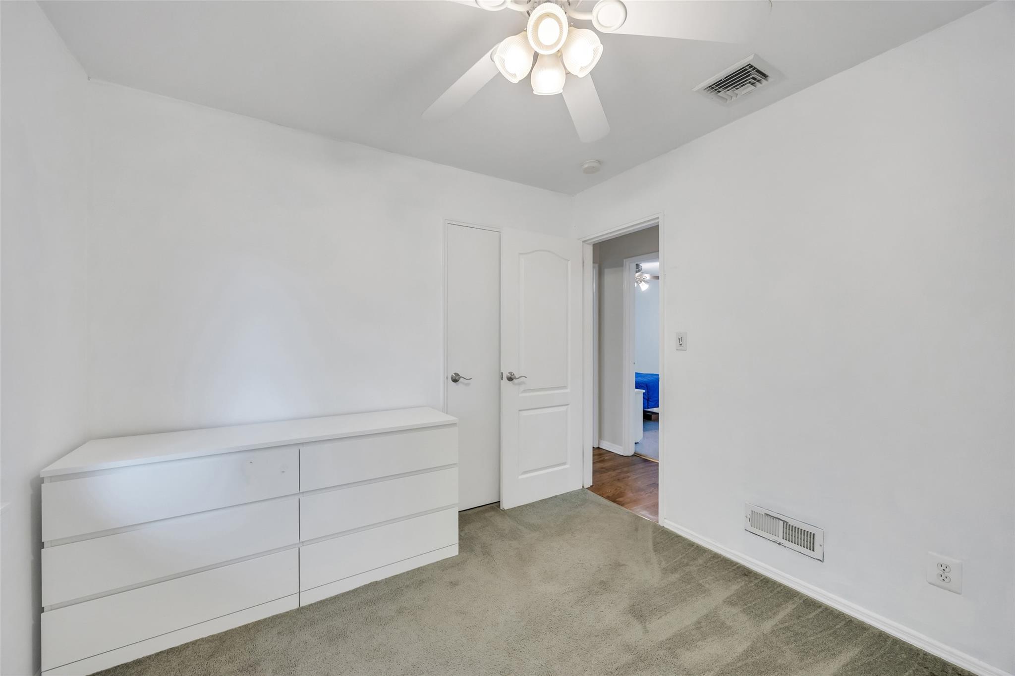 11 Rensselaer Drive, Commack, New York image 23