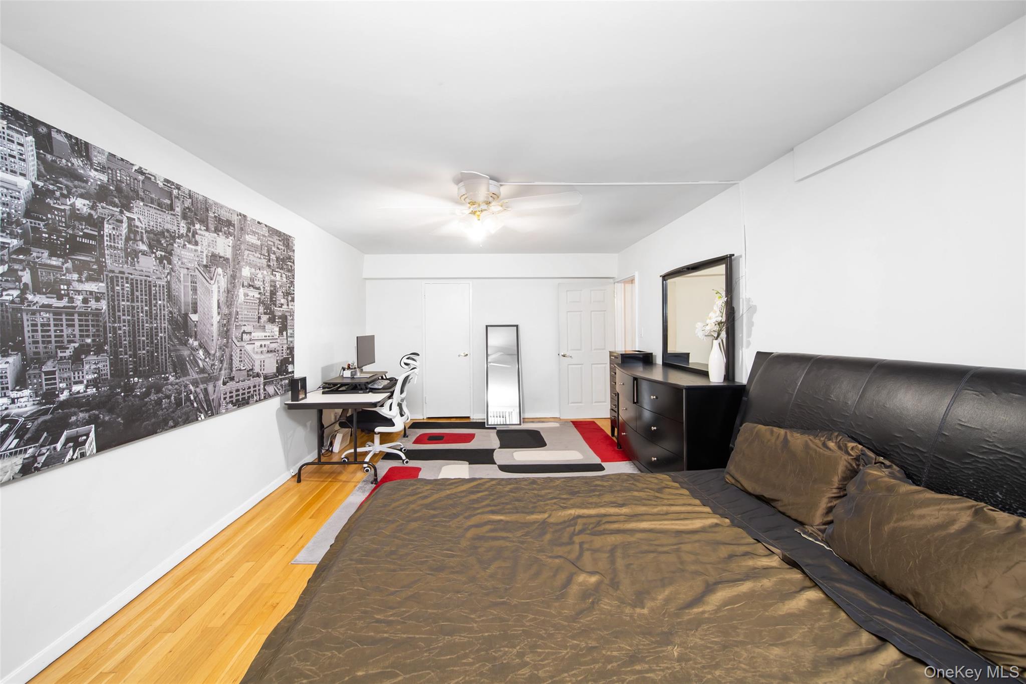 241-20 Northern Boulevard 5E