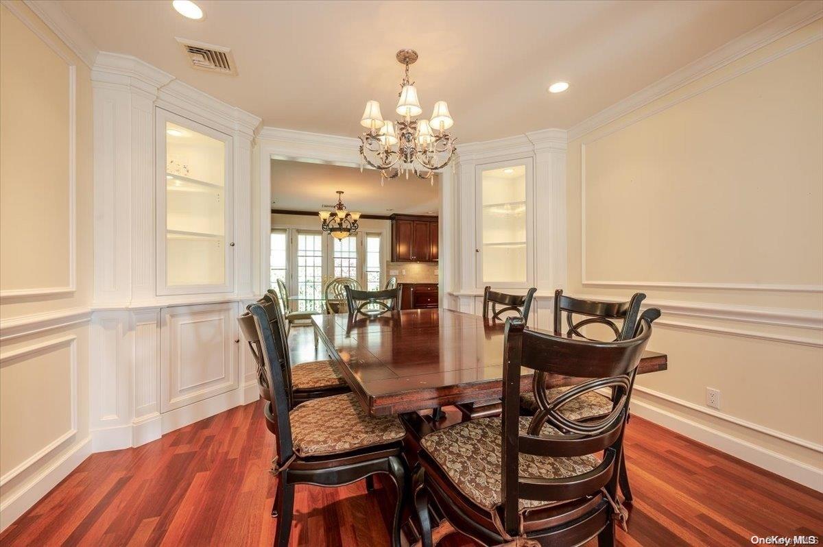 Hempstead, New York 11509, United States, 3 Bedrooms Bedrooms, ,3 BathroomsBathrooms,Residential,Active,29458