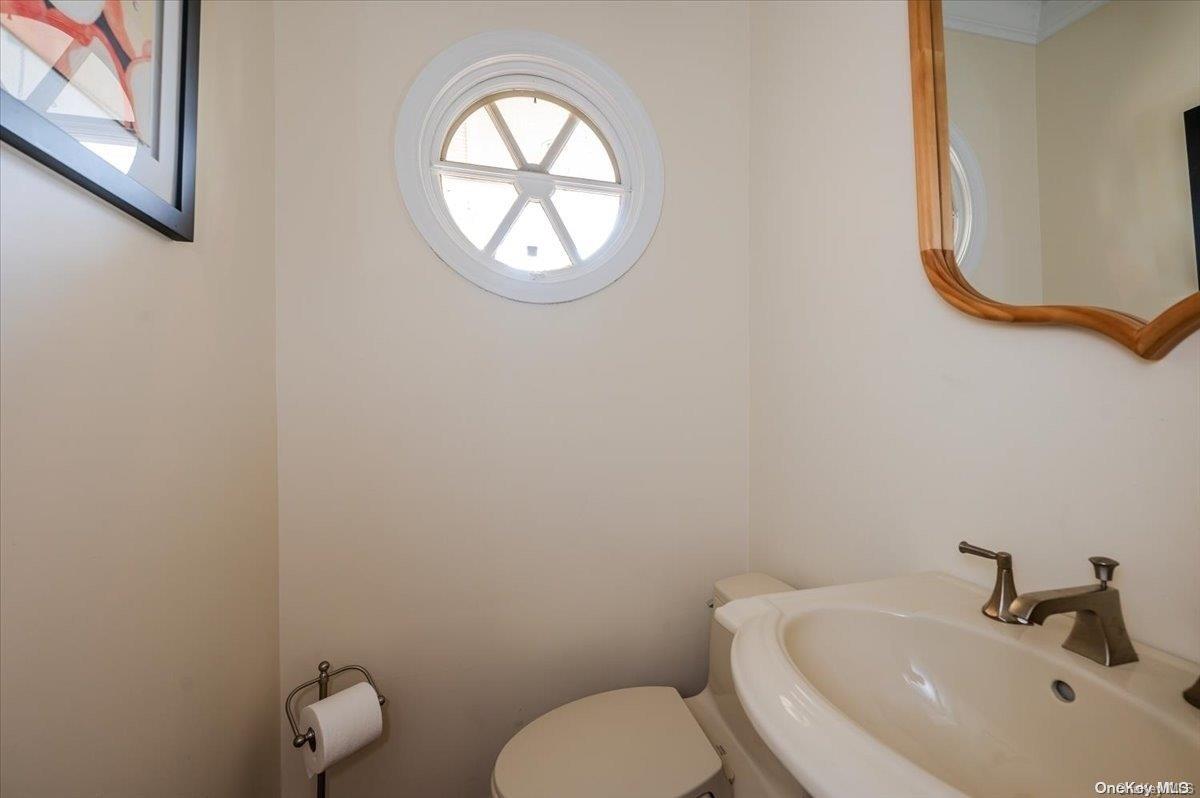 Hempstead, New York 11509, United States, 3 Bedrooms Bedrooms, ,3 BathroomsBathrooms,Residential,Active,29458