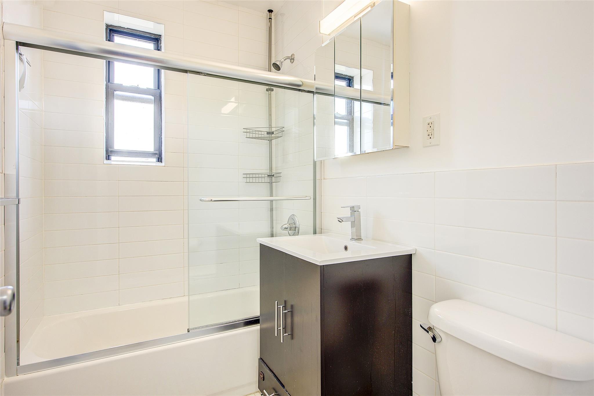 170-06 Crocheron Avenue #5D, Flushing, New York image 7