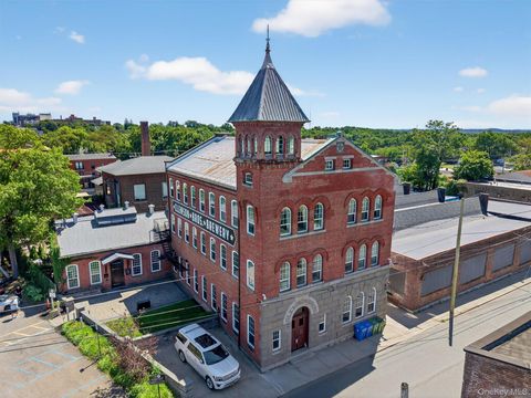 22 Cottage Street Middletown NY 10940