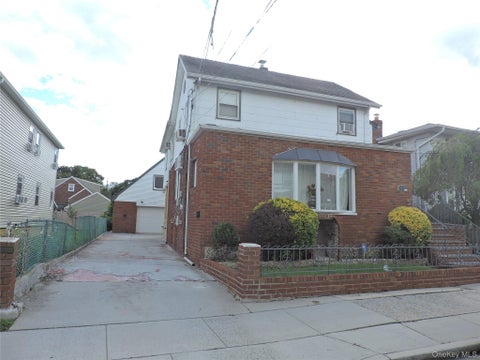 Apartment For Rent - 18 Leach Street<br/> Nassau County, Lynbrook, NY 11563