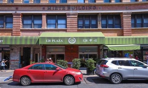 128 Mott Street 302 New York (Manhattan) NY 10013