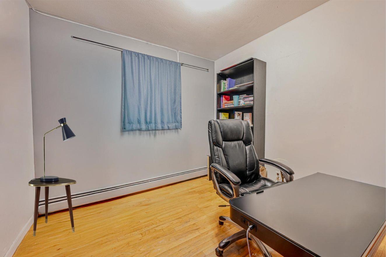 82 Coventry Gardens, Lynbrook, New York image 9