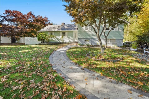 Photo of 1 Van Alstine Avenue, Suffern, NY 10901 (MLS # 1065171)