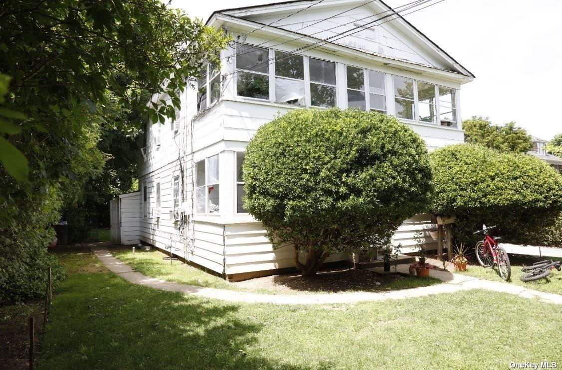 39 Halsey Avenue