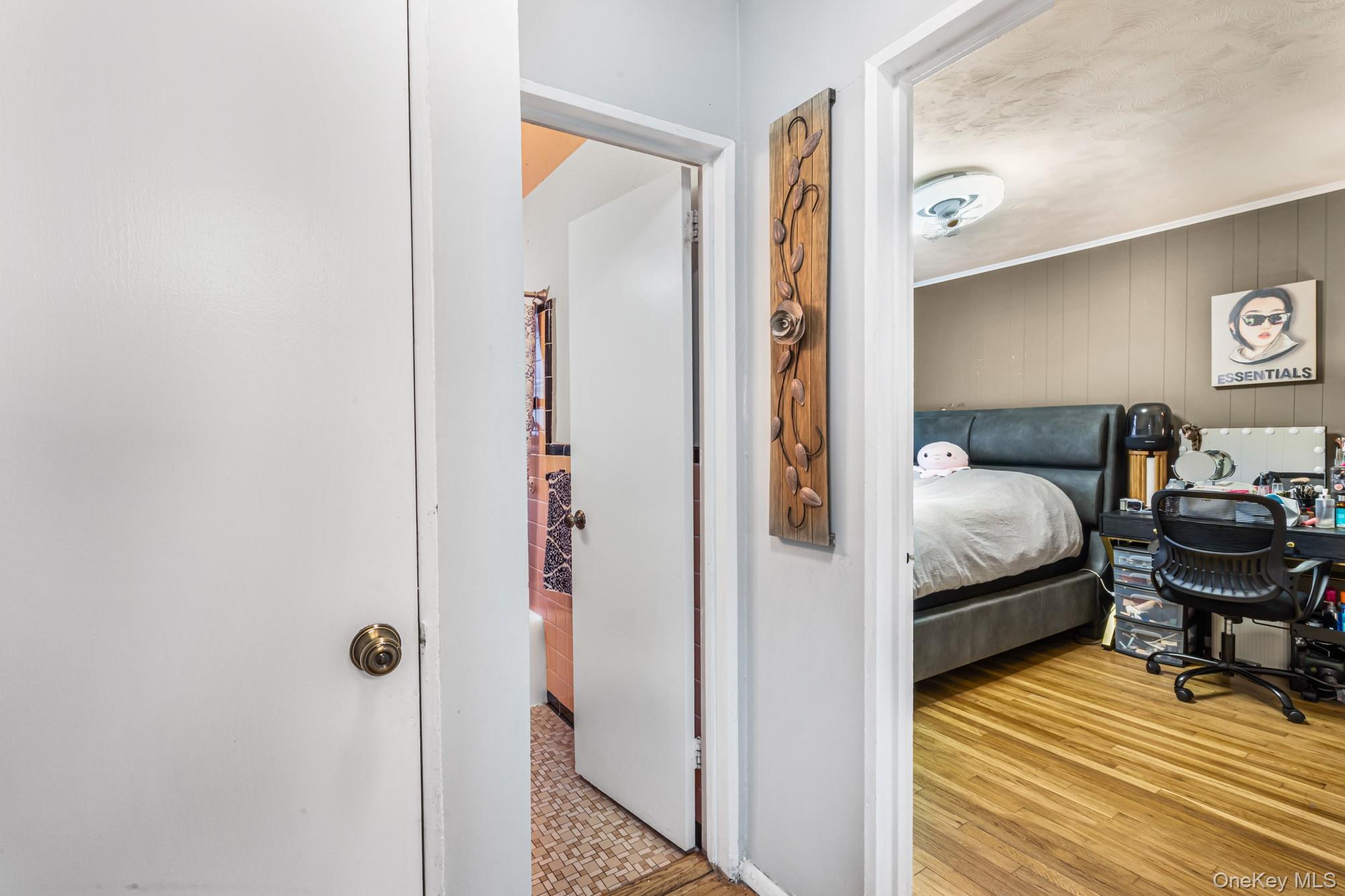 1907 166th Street Lower