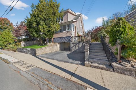 15 Commonwealth Avenue Middletown NY 10940