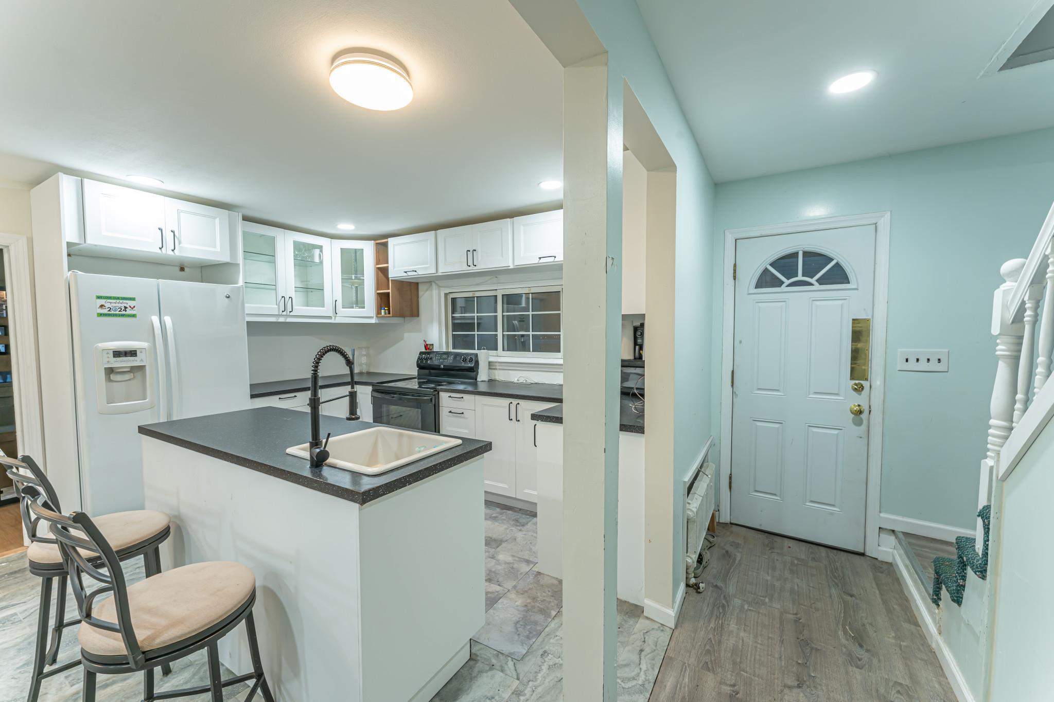334 Gillette Street, Dix Hills, New York image 6