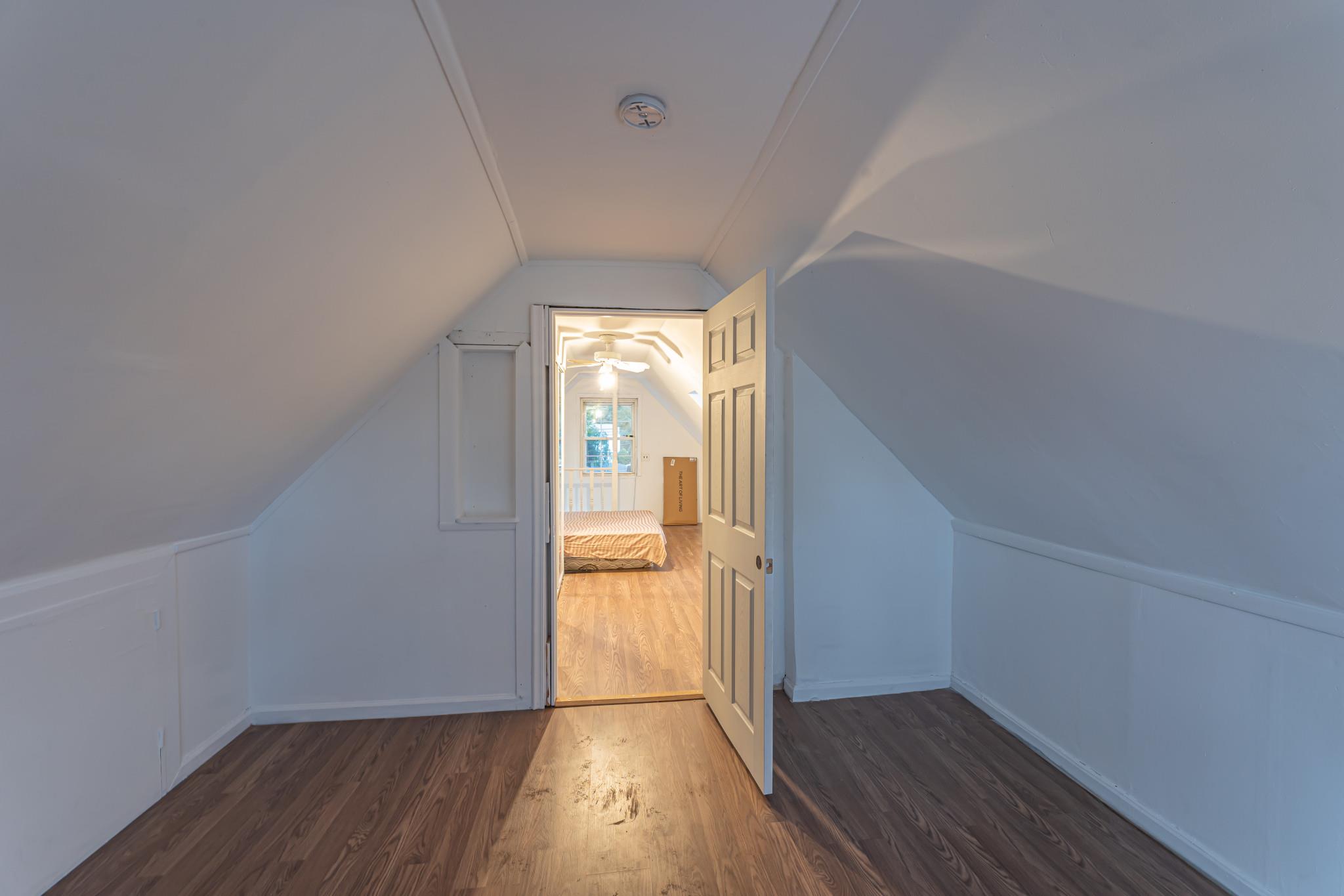 334 Gillette Street, Dix Hills, New York image 8