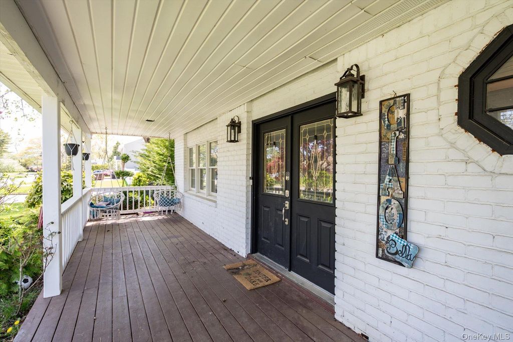 Photo of 14 Evelyn Road, Port Jefferson Station, NY 11776 (MLS # 994887)