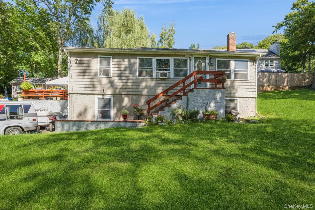 Photo of 25 Tamarack Road, Rocky Point, NY 11778 (MLS # 1048793)