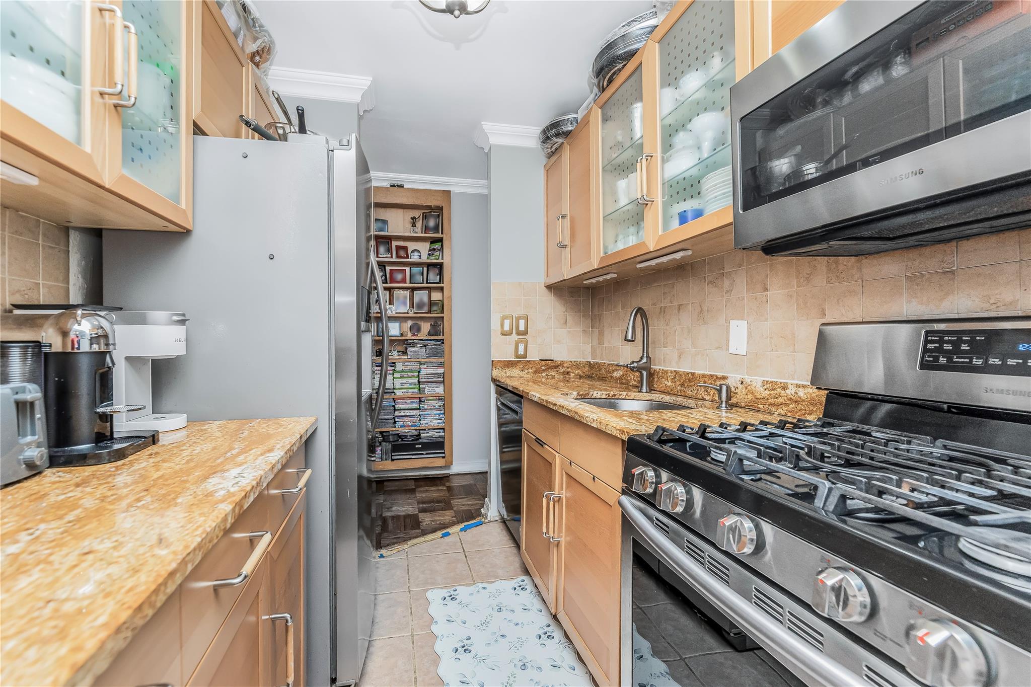 52 Yonkers Terrace 2E