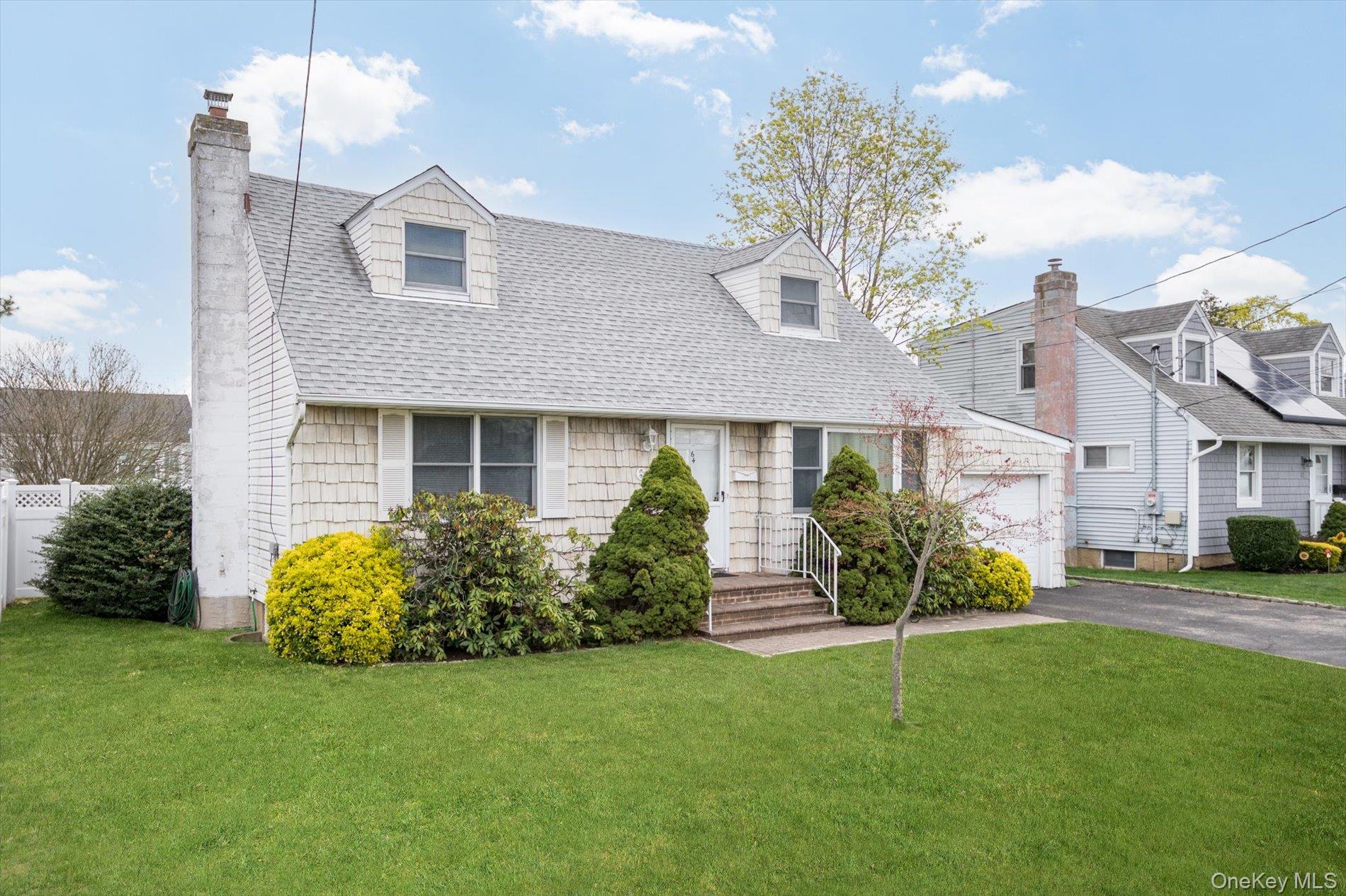 64 Arlyn Drive E