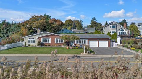 Photo of 359 Waterside Road, Northport, NY 11768 (MLS # 928274) Photo of 359 Waterside Road, Northport, NY 11768 (MLS # 928274)