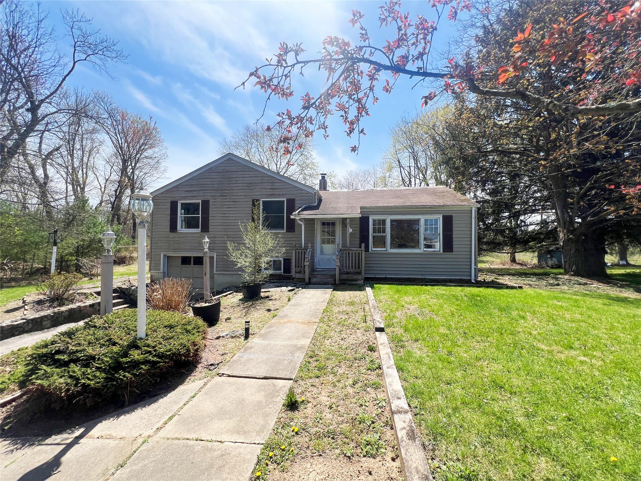 27 Franklin Road, Hyde Park, New York image 12
