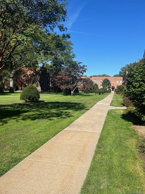 Photo of 342 Richbell Rd #A4, Mamaroneck, NY 10543 (MLS # 919945)