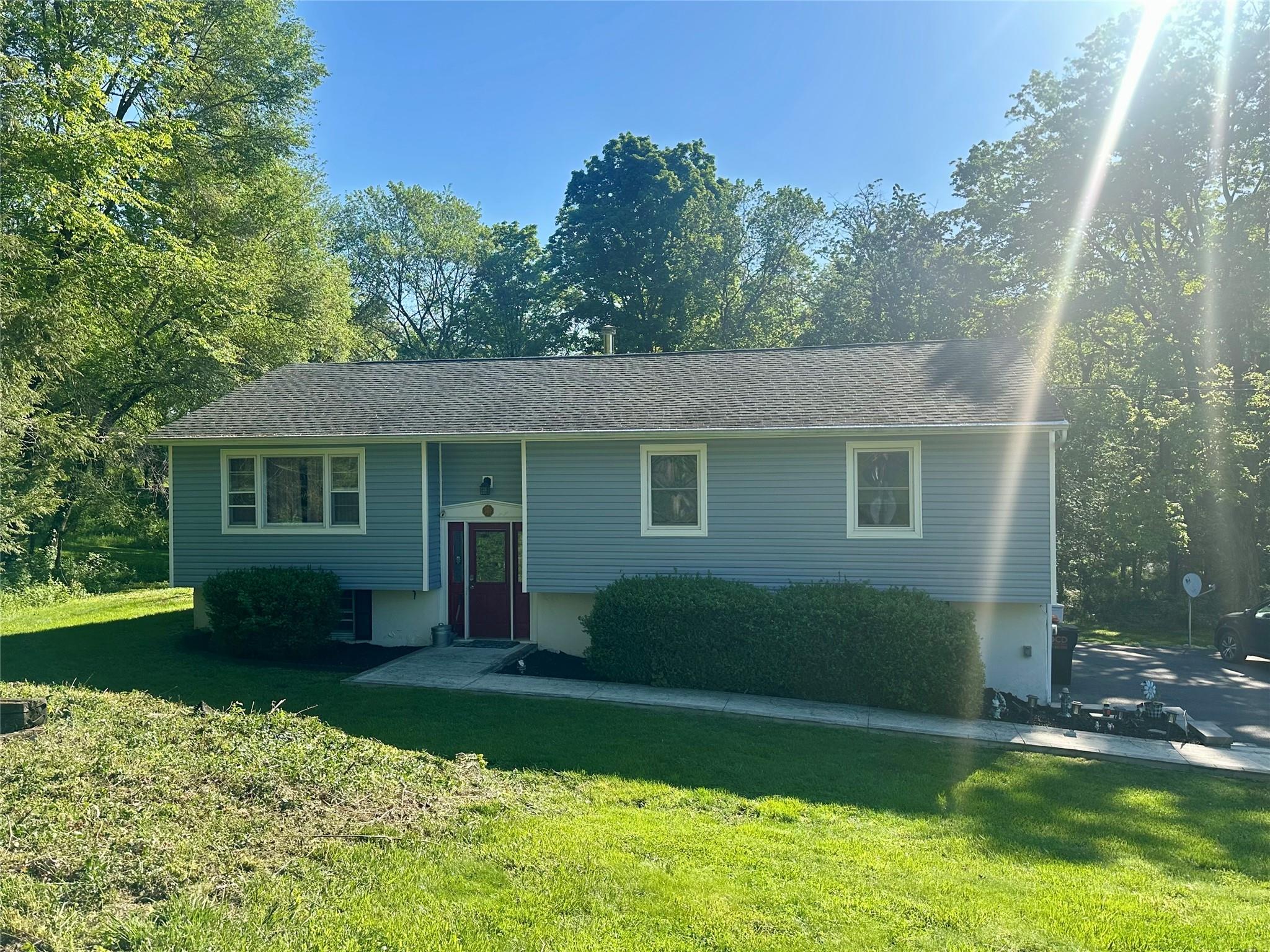 1 Darren Drive, Campbell Hall, New York image 2