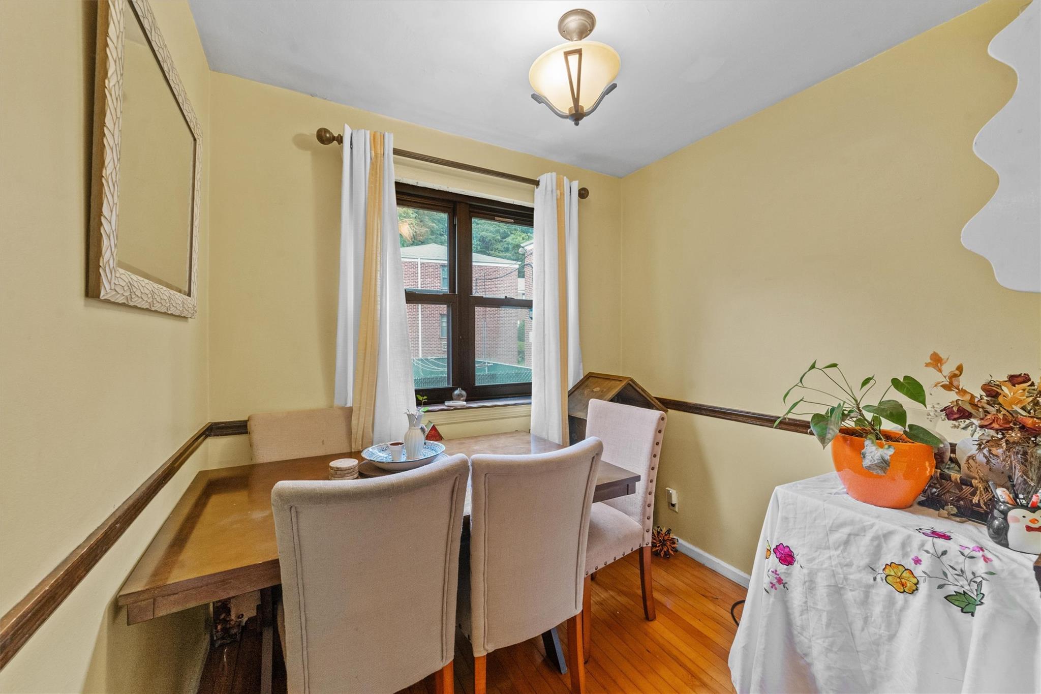 35 Lawrence Drive #A, White Plains, New York image 7