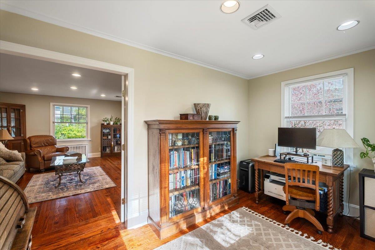 335 Heathcote Road, Scarsdale, New York image 9