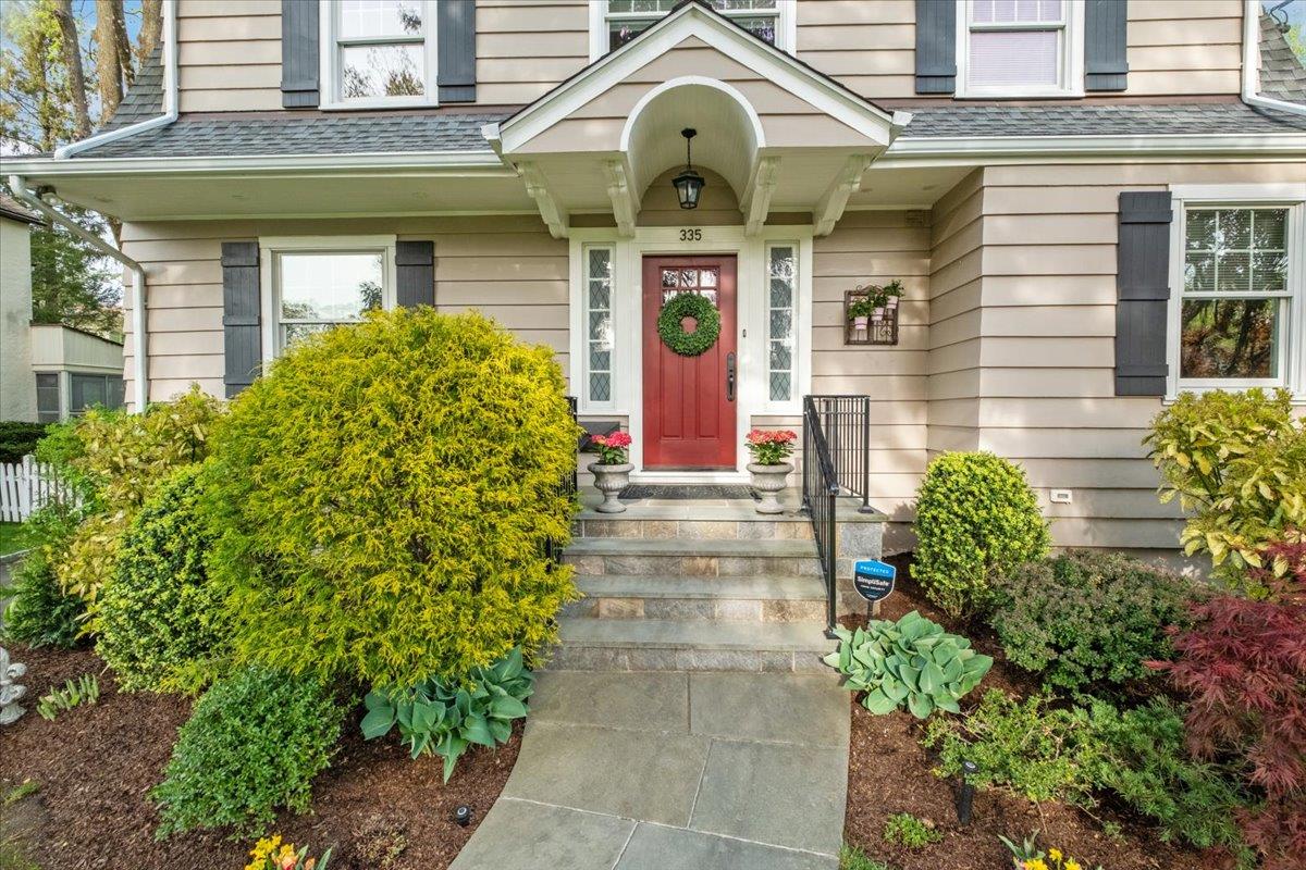 335 Heathcote Road, Scarsdale, New York image 28