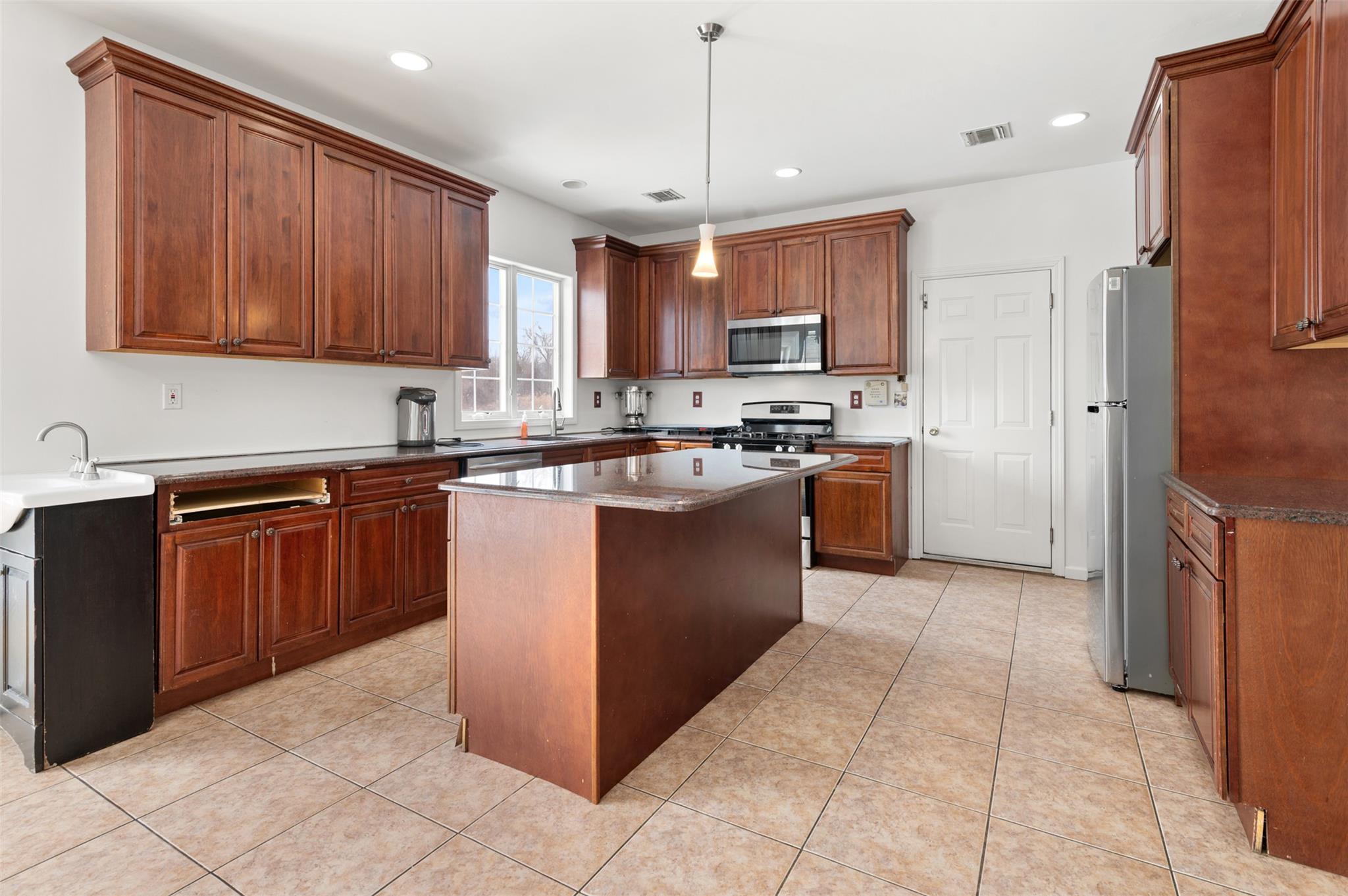 5 College Drive, Highland Mills, New York image 6