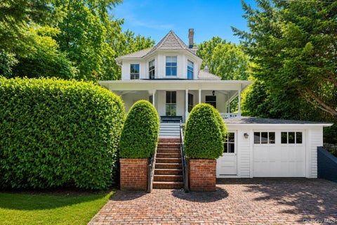 Homes For Sale - 11 Prospect Avenue<br/> Shelter Island Heights, NY 11965