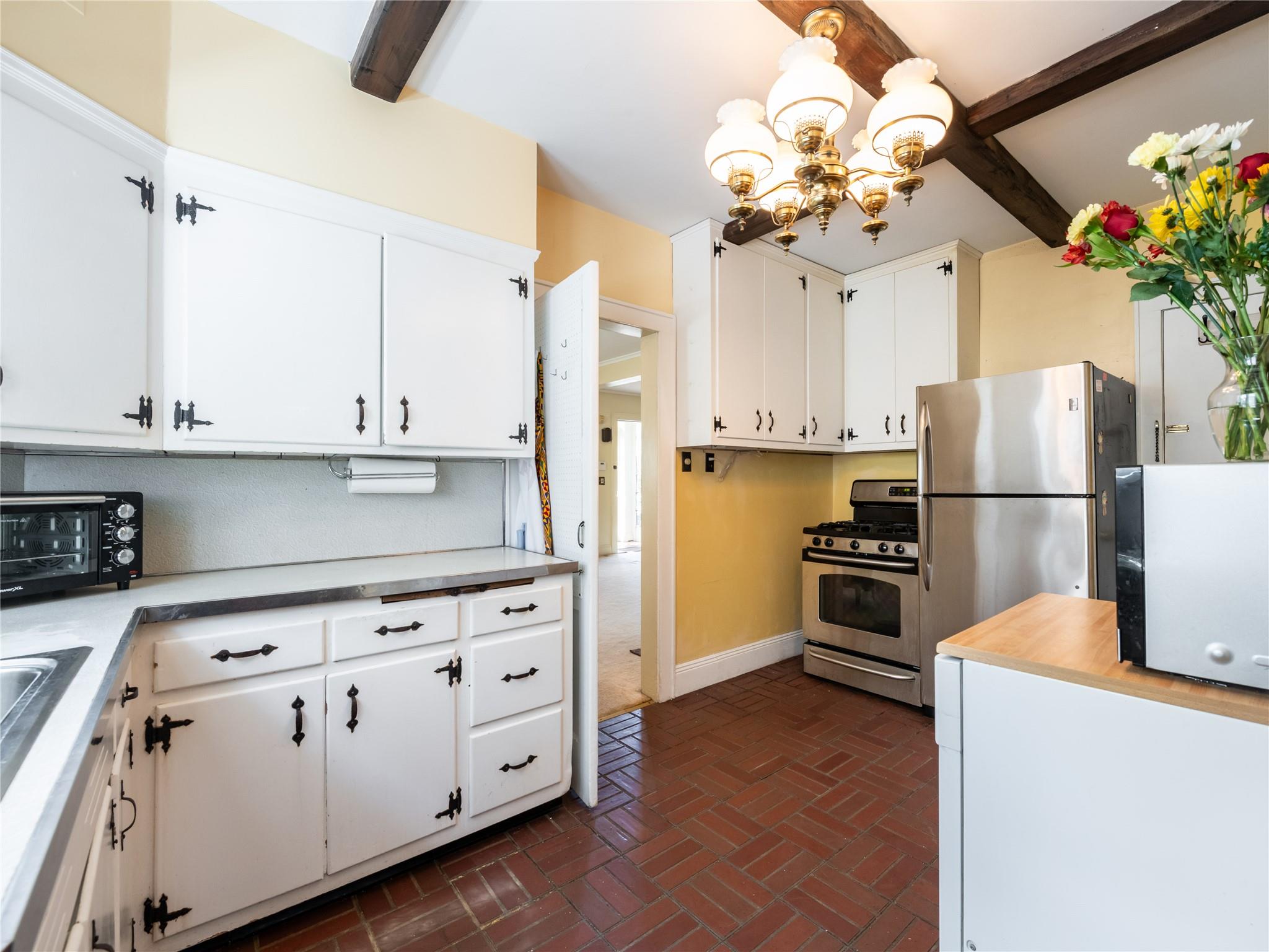 679 Saint Lukes Place, Baldwin, New York image 13