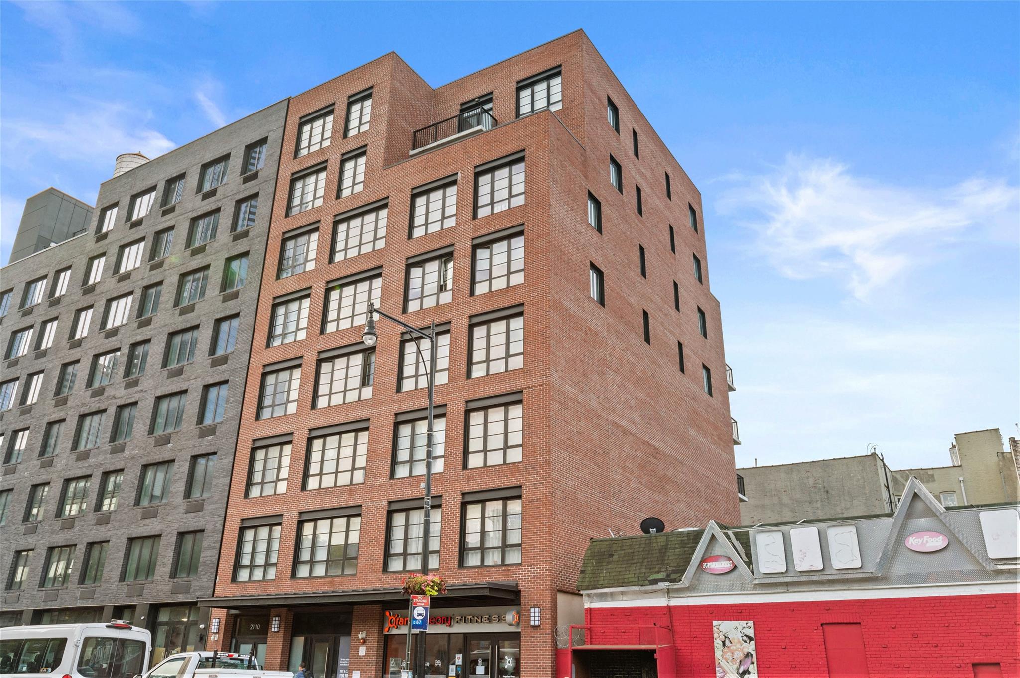 21-10 44 Drive #C-6, Long Island City, New York image 13