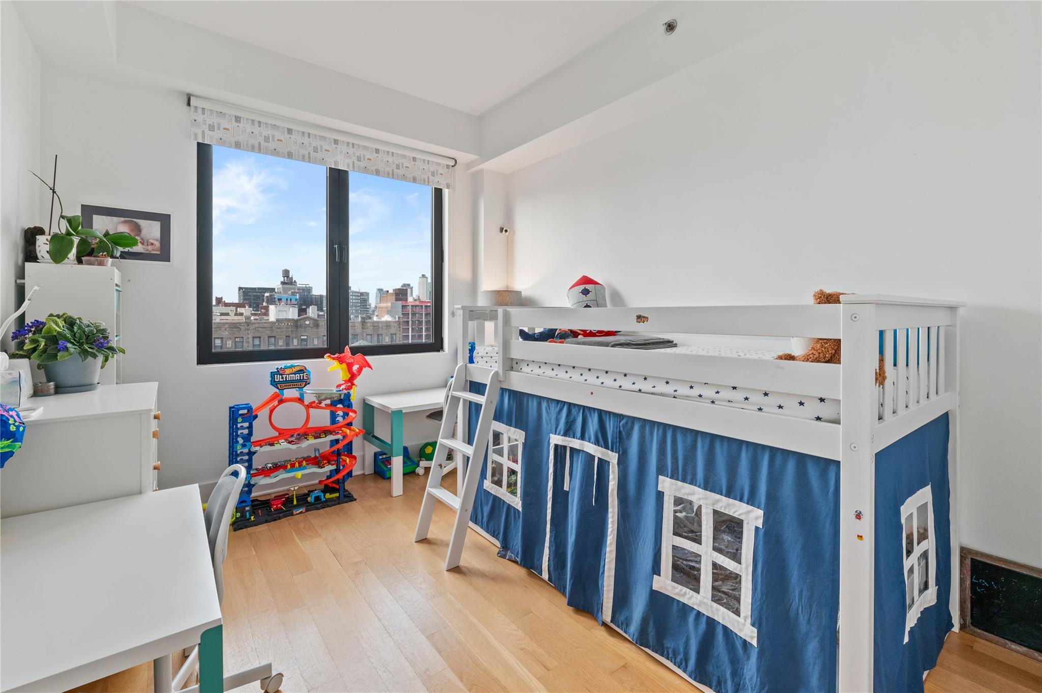 21-10 44 Drive #C-6, Long Island City, New York image 7