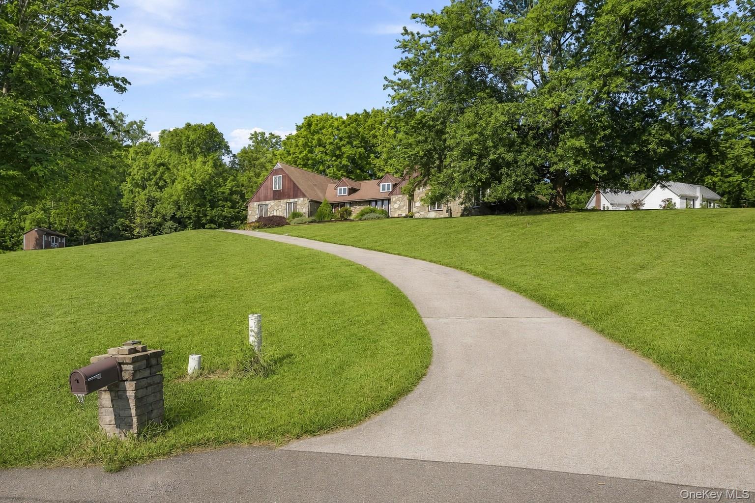 14 Lisa Drive