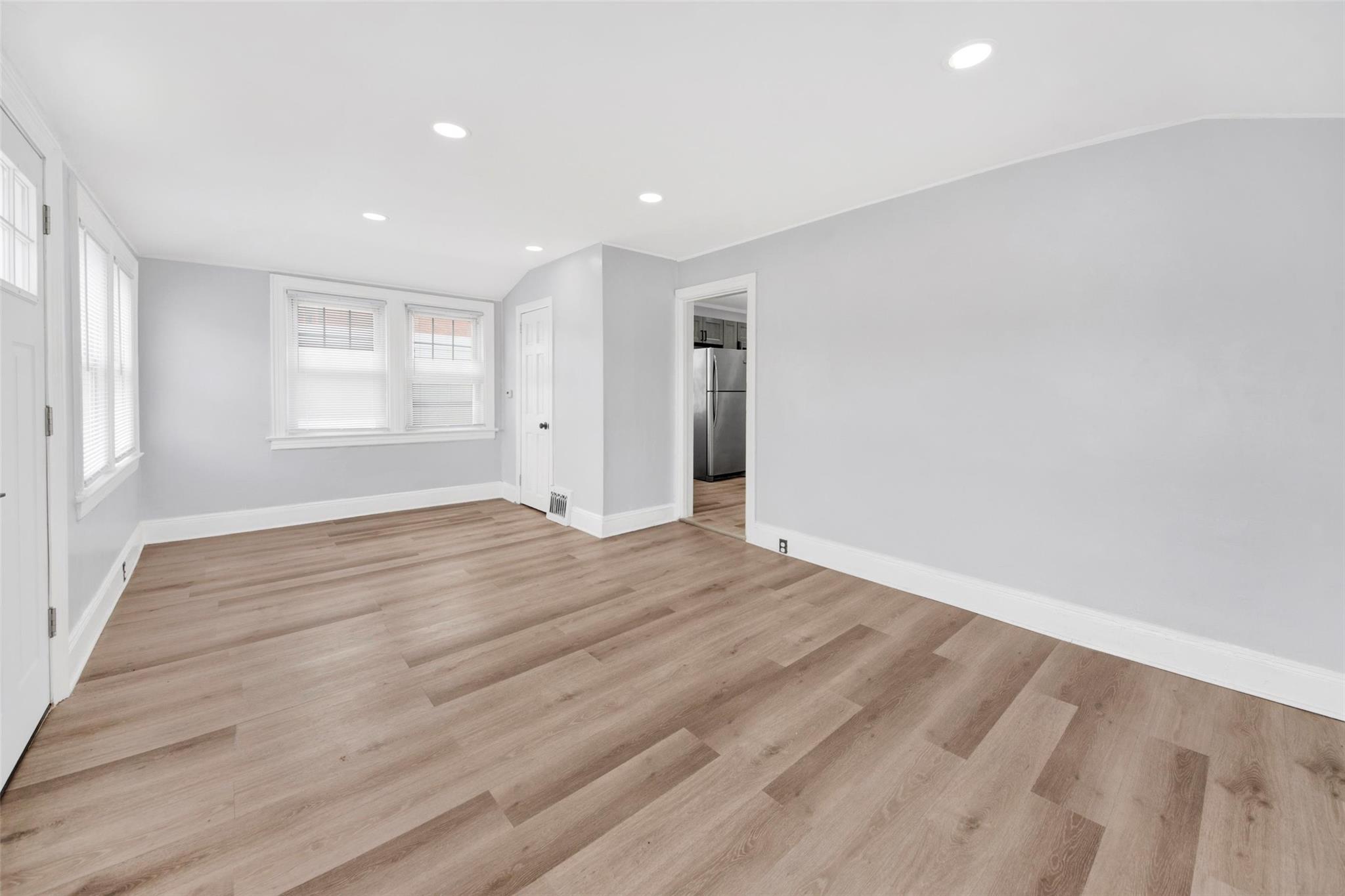 1663 Allerton Avenue, Bronx, New York image 4