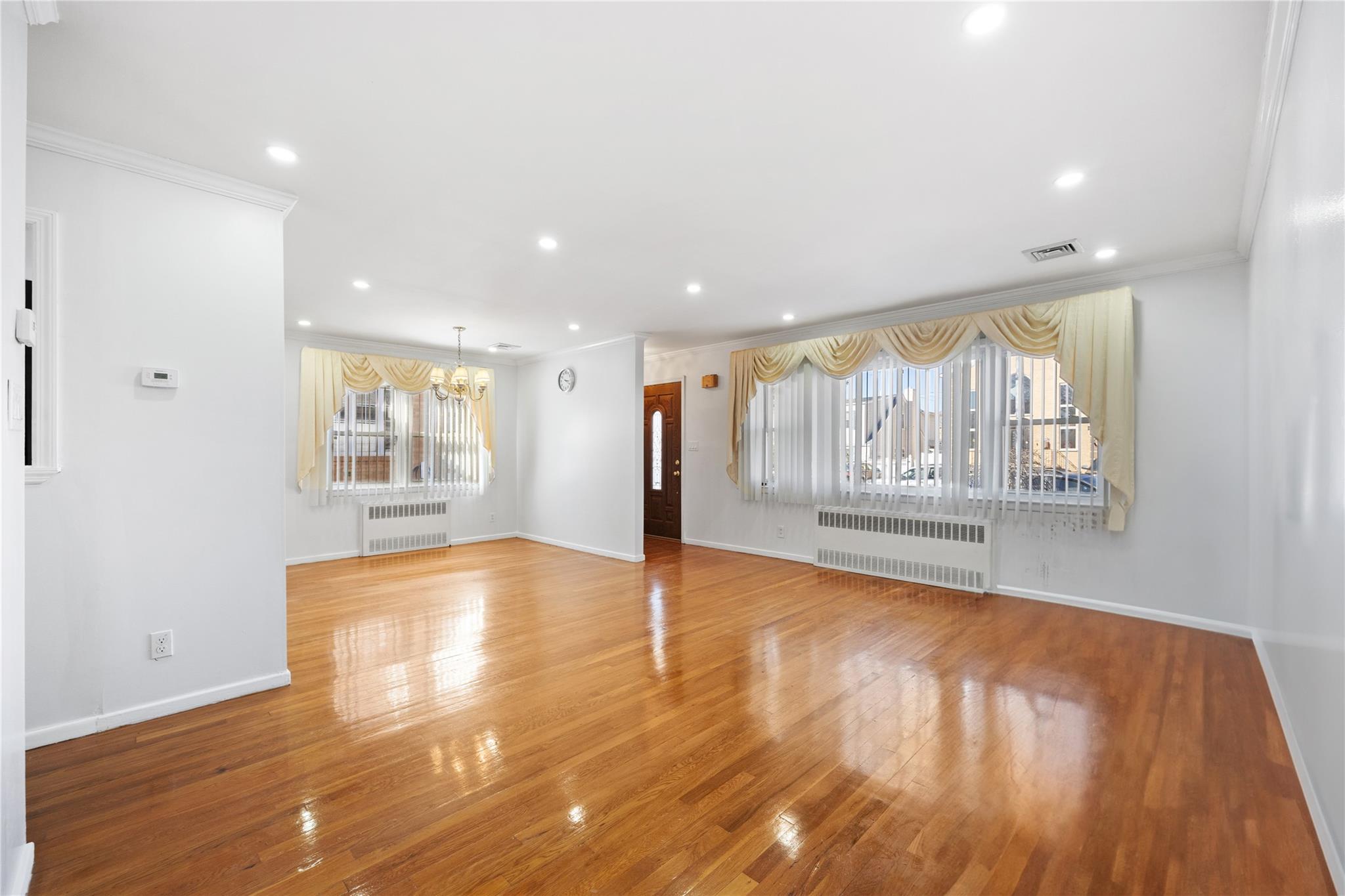 151-58 22nd Avenue, Whitestone, New York image 5