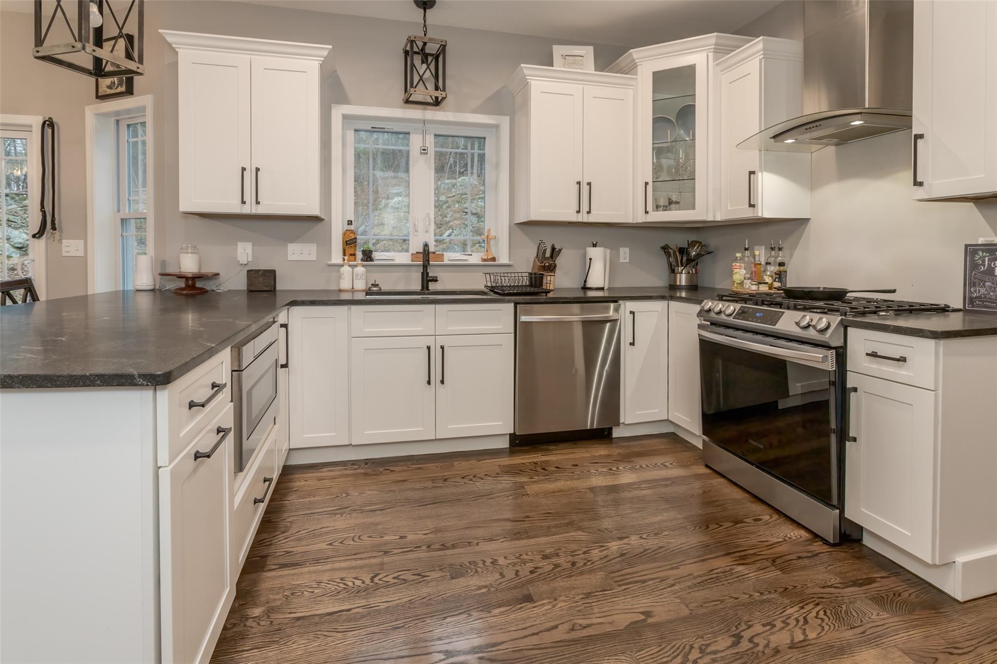 73 Wawayanda Road, Warwick, New York image 9