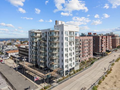 Condo For Sale - 118-20 Ocean Promenade #6D<br/> Rockaway Park, NY 11694