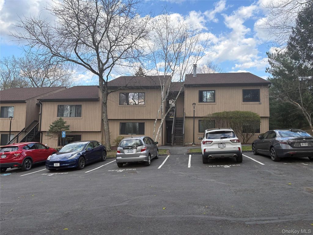 Photo of 3907 Wild Berry Court, Poughkeepsie, NY 12603 (MLS # 996674)