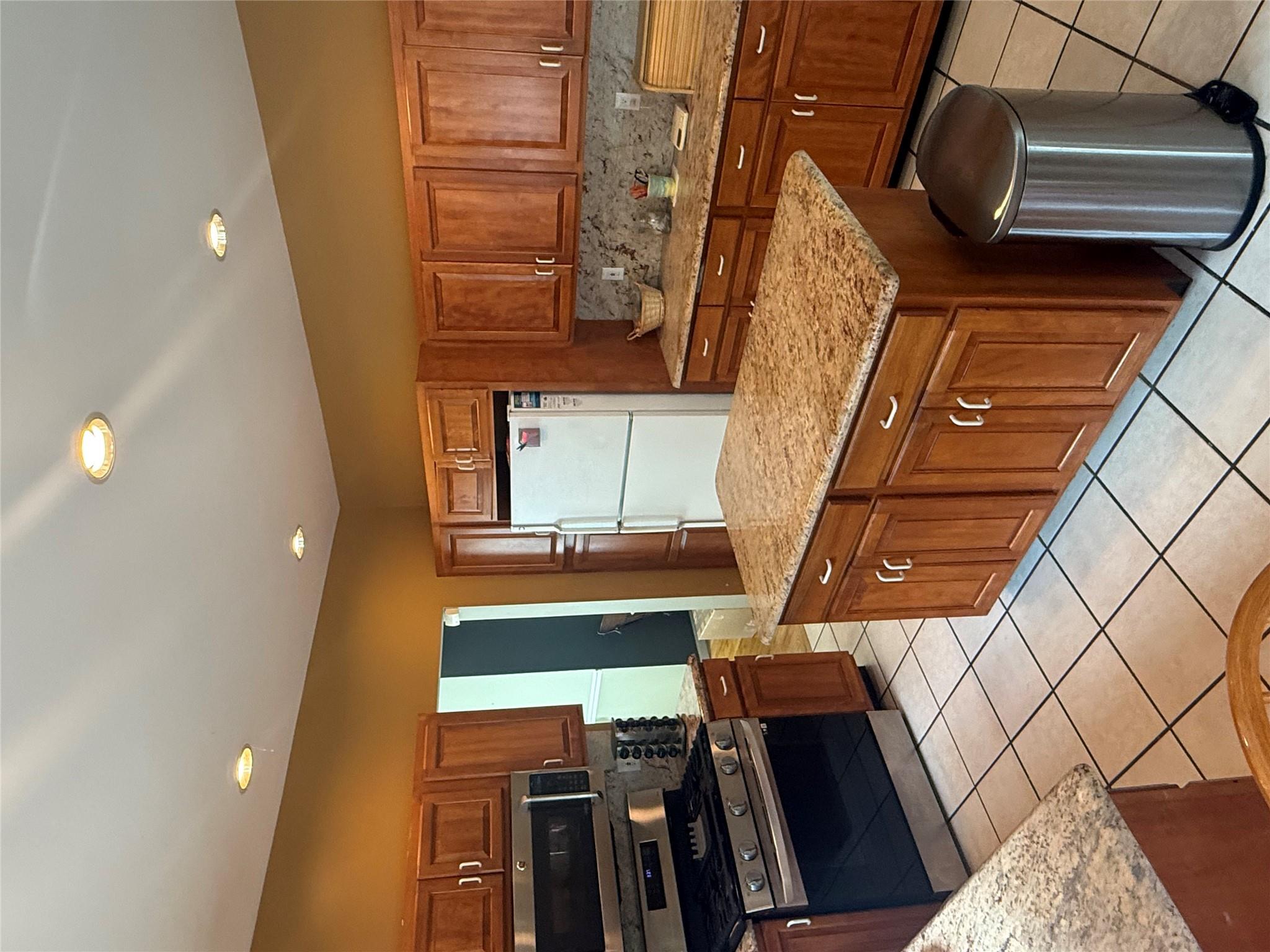 12 Rosell Court, Lagrangeville, New York image 18