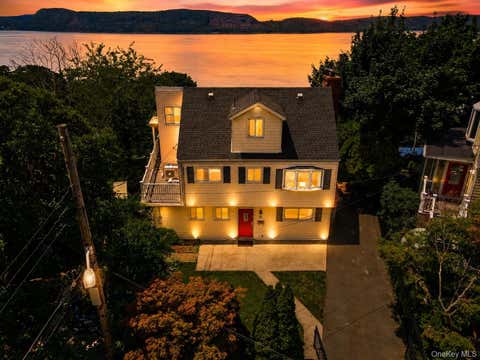 Homes For Sale - 12 Riverview Court<br/> Westchester County, Ossining, NY 10562